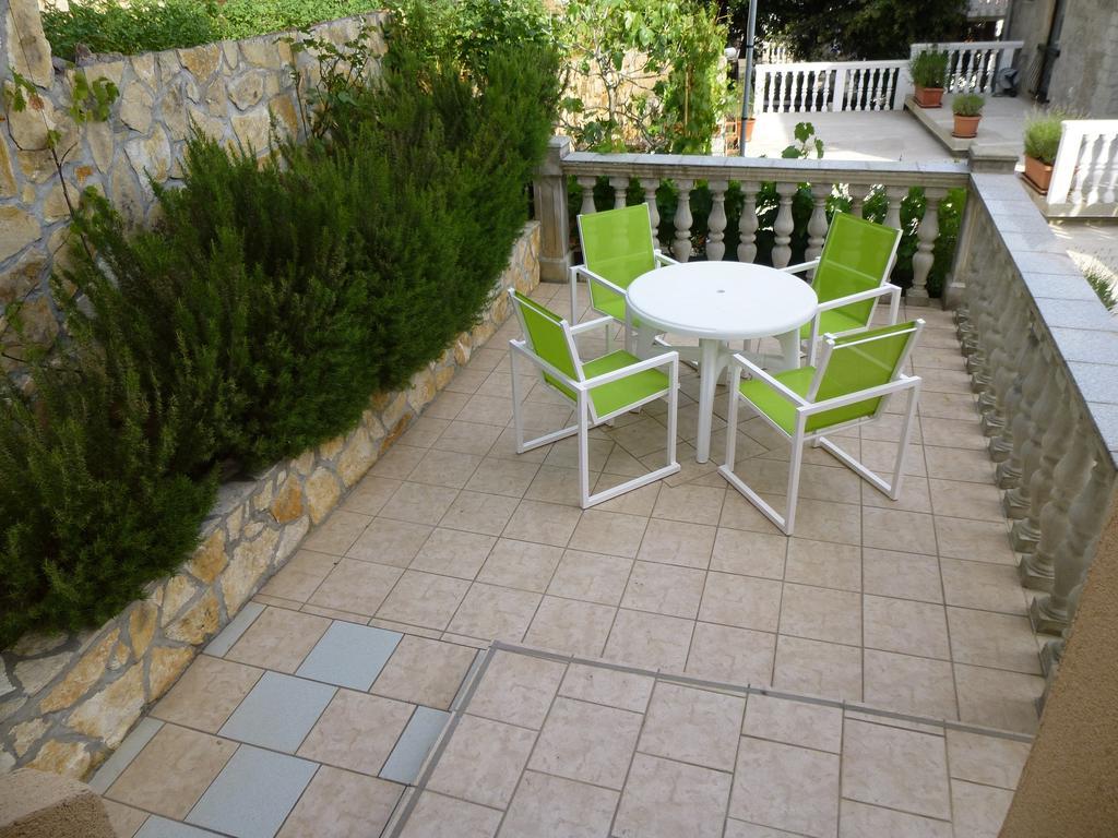 Apartments Villa Rosmarin Омишаль Номер фото
